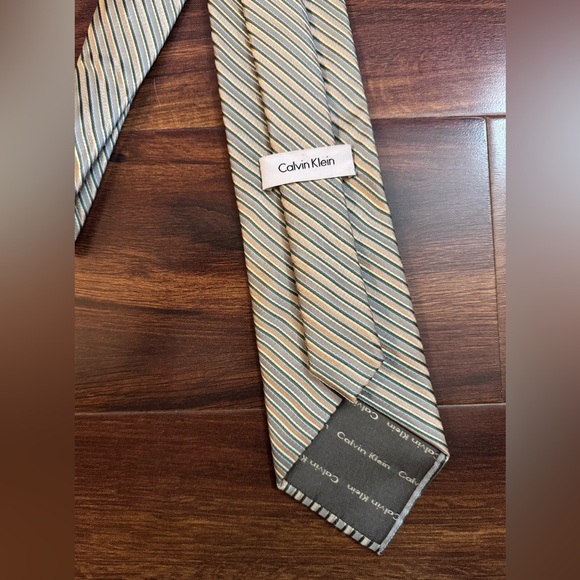 CALVIN KLEIN Striped Silk Tie in Beige - Picture 4 of 10